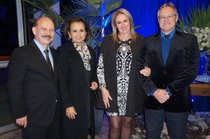 João Elmar e Ana Lúcia de Oliveira, Schirlei e Claudionor Mores